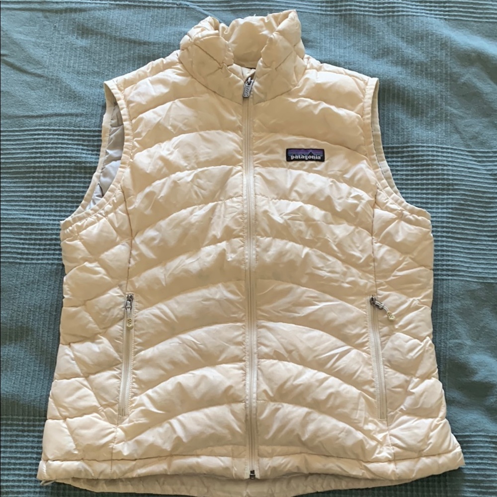 Patagonia Women's Off-White Quilted Vest